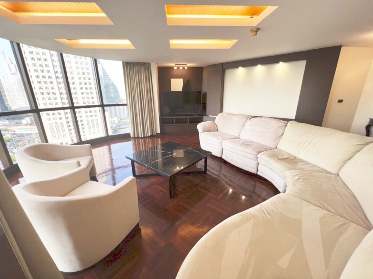 ให้เช่าคอนโดสุขุมวิท อโศก ทองหล่อ : City Lakes Tower Sukhumvit 16 