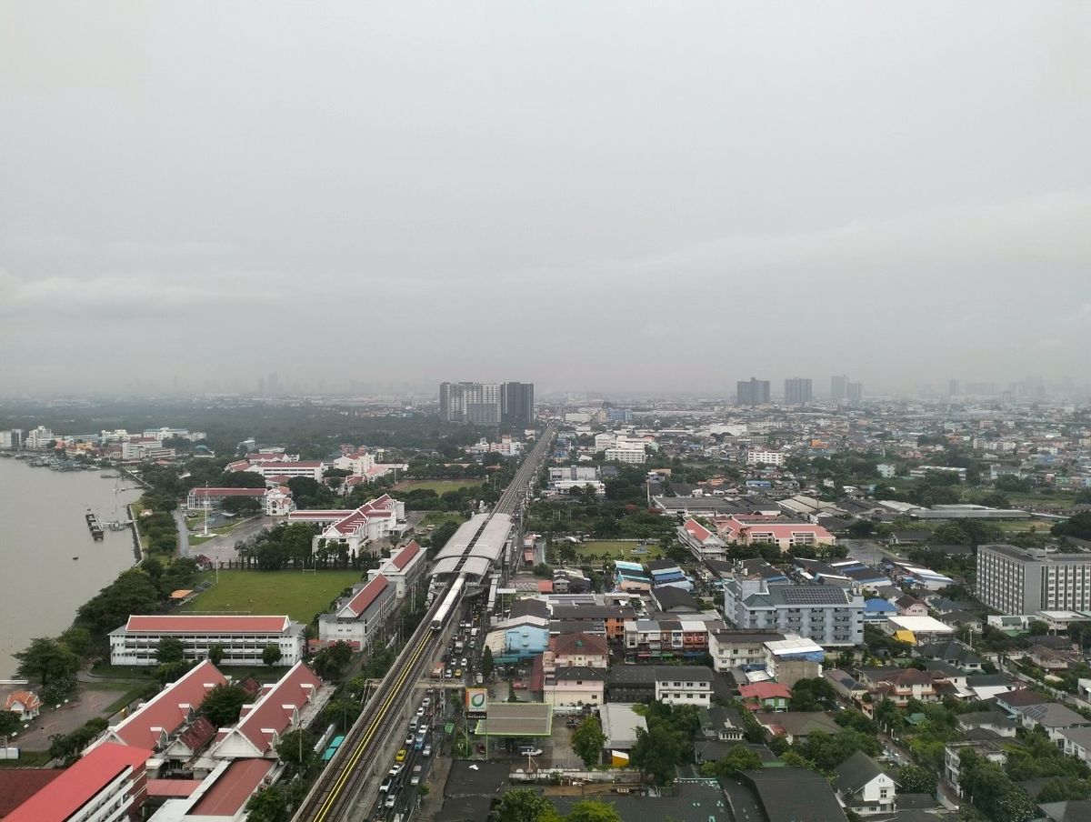 ขายคอนโดสมุทรปราการ สำโรง : Foreigner Quota ขายคอนโด Knightsbridge Sky River Ocean ราคา 1,990,000 บาท [YRs250204]