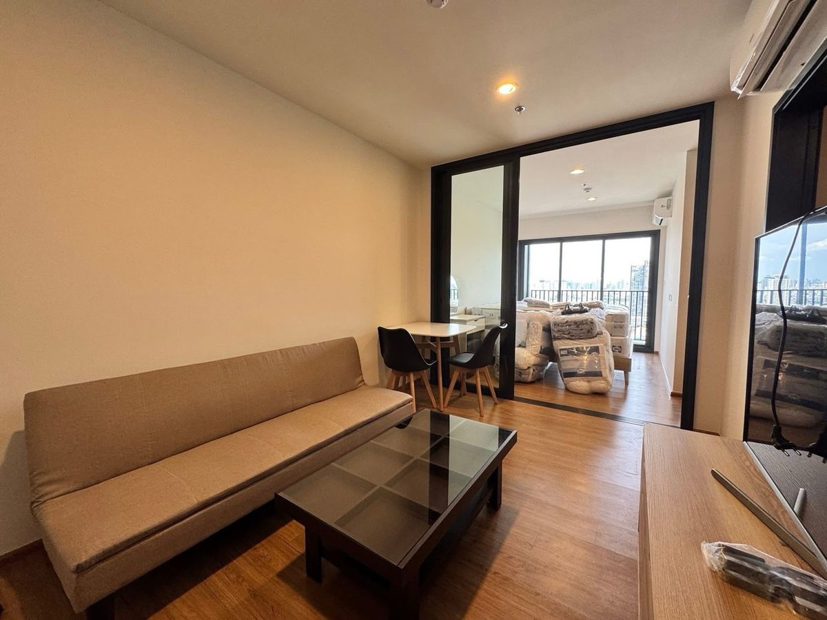 ให้เช่าคอนโดลาดพร้าว เซ็นทรัลลาดพร้าว : ❤️The line vibe 1 Bedroom 36.9 Sq.m ชั้น 30 ทิศใต้ line @900cqqhk tel 0859114585 ❤️
22,000 / เดือน
แต่งครบพร้อมเข้าอยู่
เครื่องใช้ไฟฟ้าครบ
พร้อมเข้าอยู่
#คอนโดปล่อยเช่า