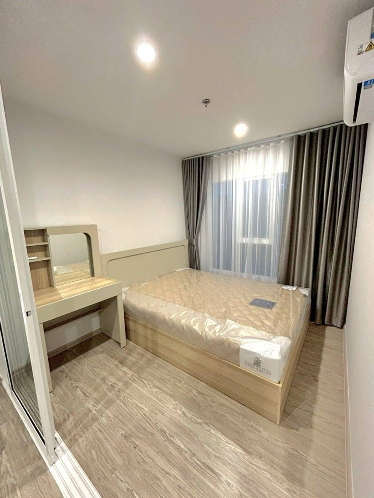 For RentCondoBangna, Bearing, Lasalle : Regent Home Bangna, new room New room, block box B, floor 30