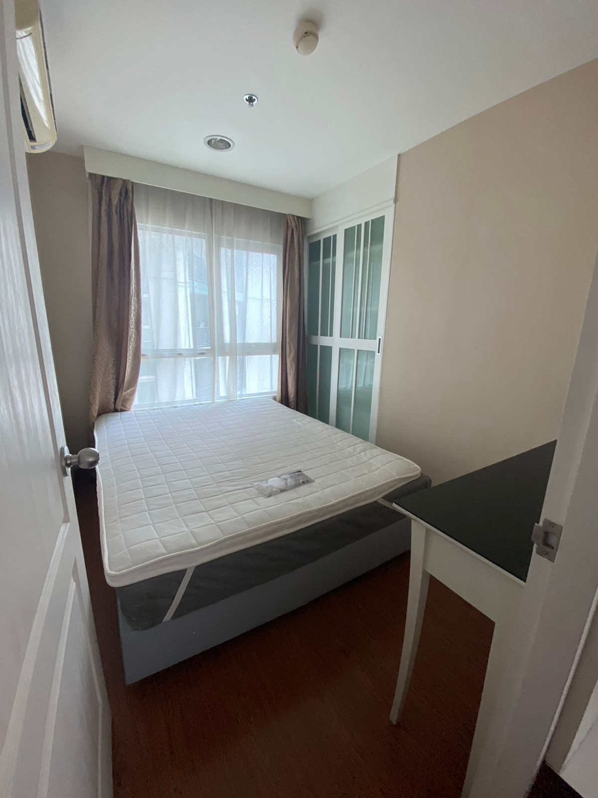 For RentCondoRama9, Petchburi, RCA : For Rent 2 Bedroom 1 Bathroom 69 SQ.M Fully Furniture Ready to Move in