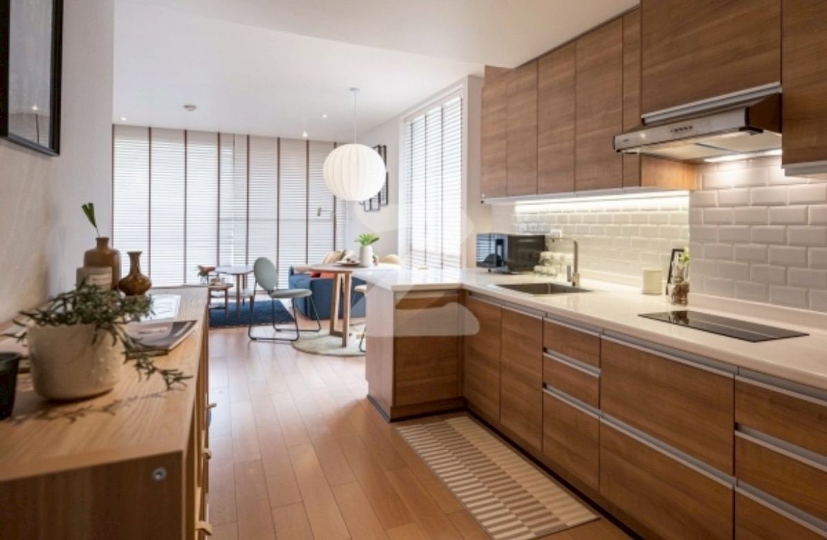 ขายคอนโดวิทยุ ชิดลม หลังสวน : ST019  ขายห้องสวยราคาดี! โนเบิล แอมเบียนส์ สารสิน (Noble Ambience Sarasin)