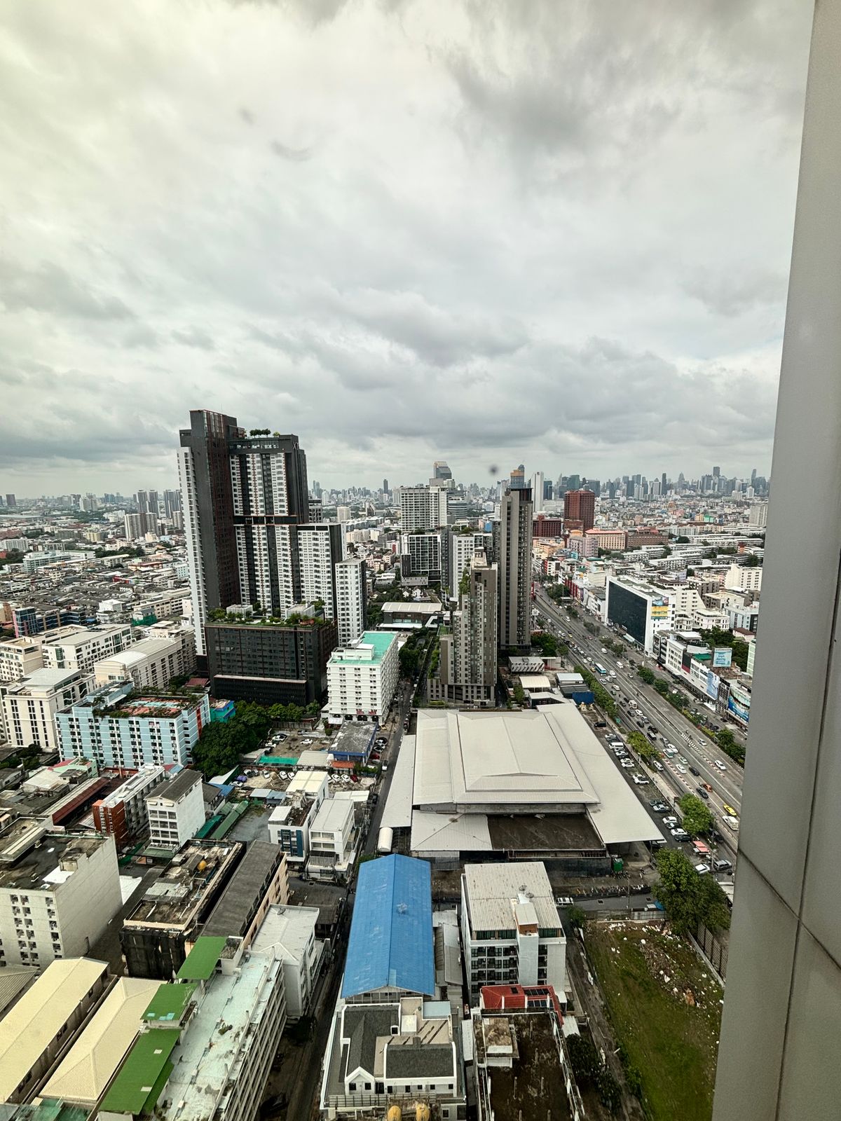 คอนโดรัชดา ห้วยขวาง : ขาย/เช่า คอนโด Life รัชดาภิเษก อาคาร B ชั้น 34 ชั้นสูงวิวเมือง ไม่มีตึกบัง