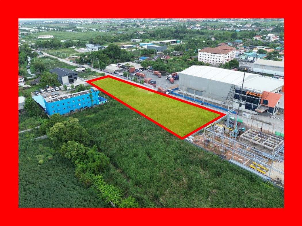 ขายที่ดินลาดกระบัง สุวรรณภูมิ : ขาย ที่ดิน ผังสีม่วง ซอยคุ้มเกล้า50 ขนาด 3 ไร่กว่า