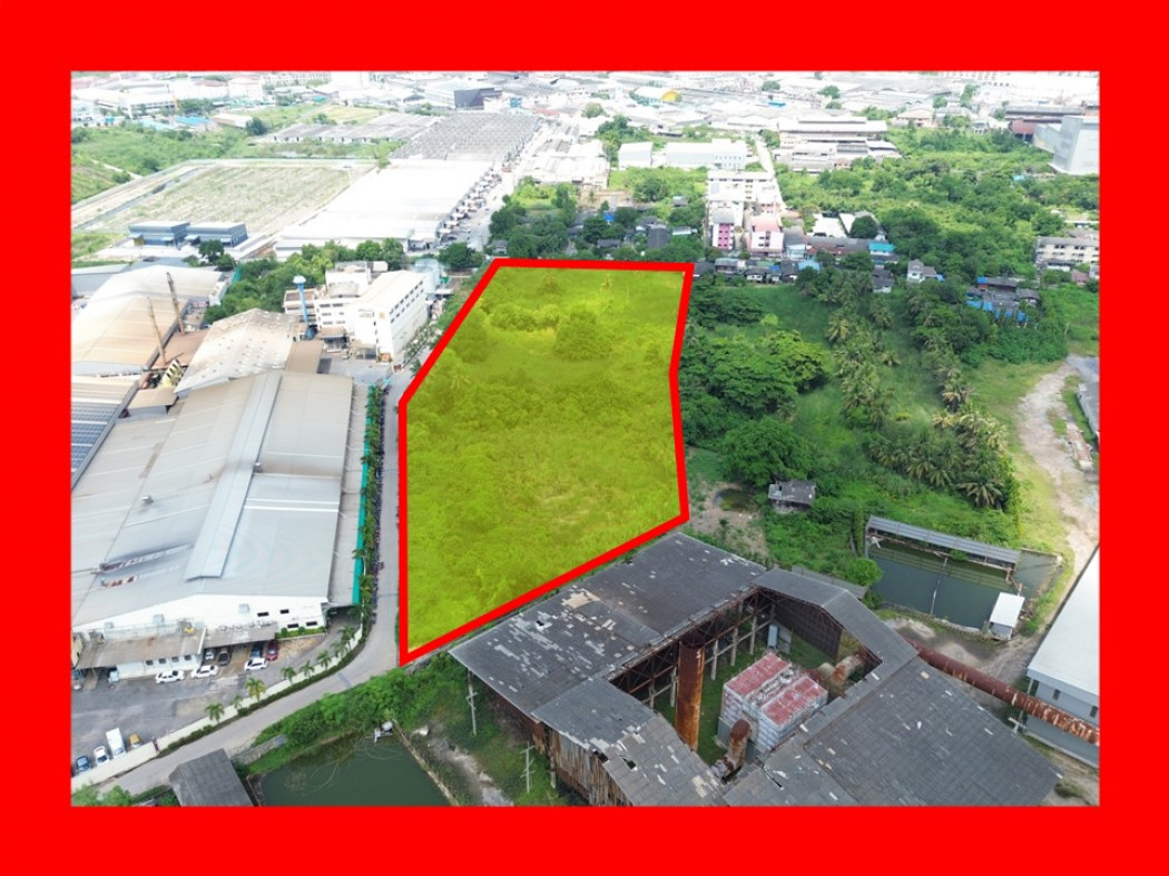 For SaleLandMahachai Samut Sakhon : Land for sale, Om Noi, Krathum Baen District, Samut Sakhon, 10 rai, 2 ngan, 66.7 sq w, near Phetkasem Road, only 1.5 km. TV