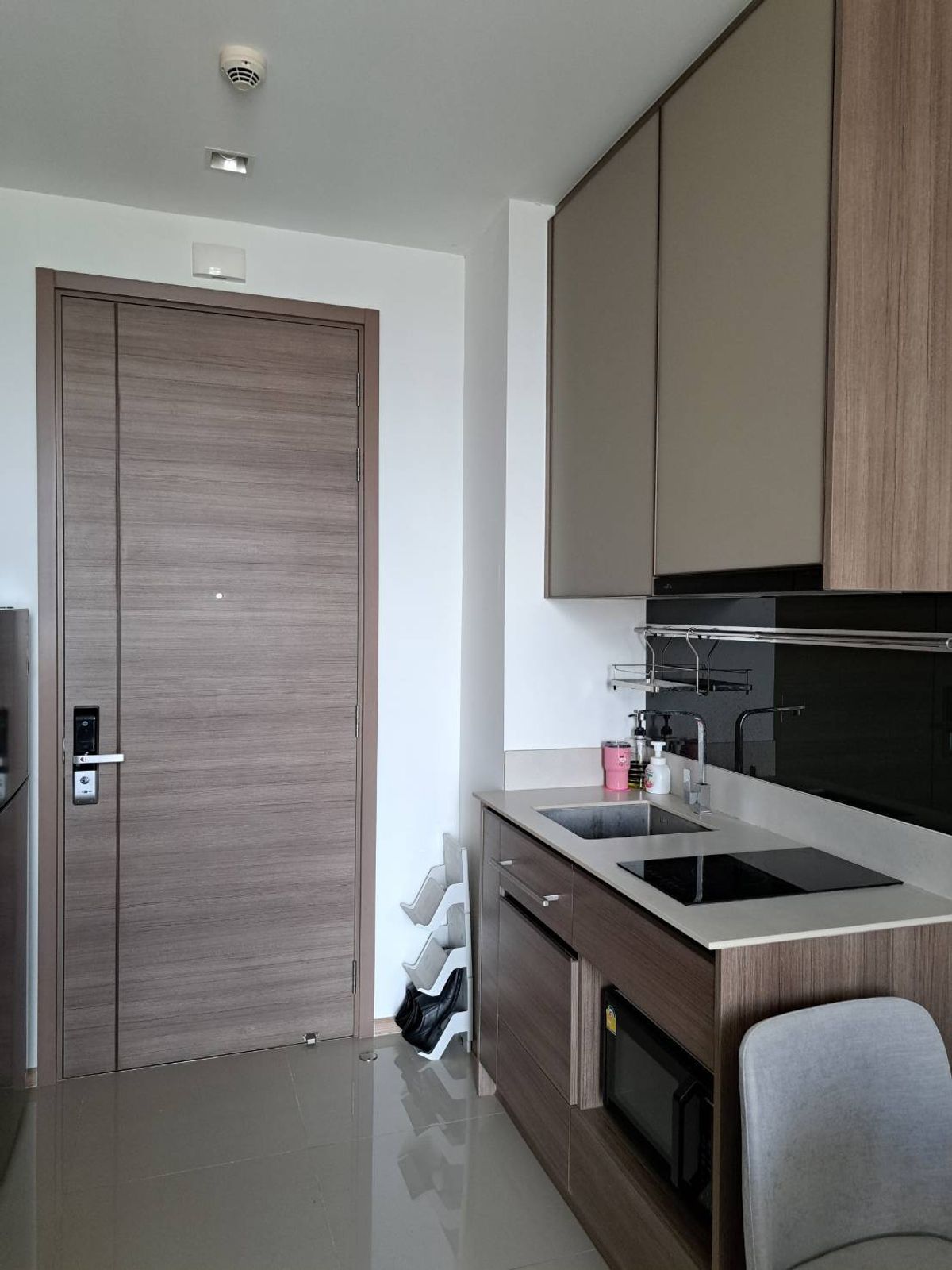 For SaleCondoSapankwai,Jatujak : The room is very good! The view is very beautiful. Mother cant find it anymore. Chatuchak Park is not hot, good price too! Do not miss. Interested, contact 0876358339.