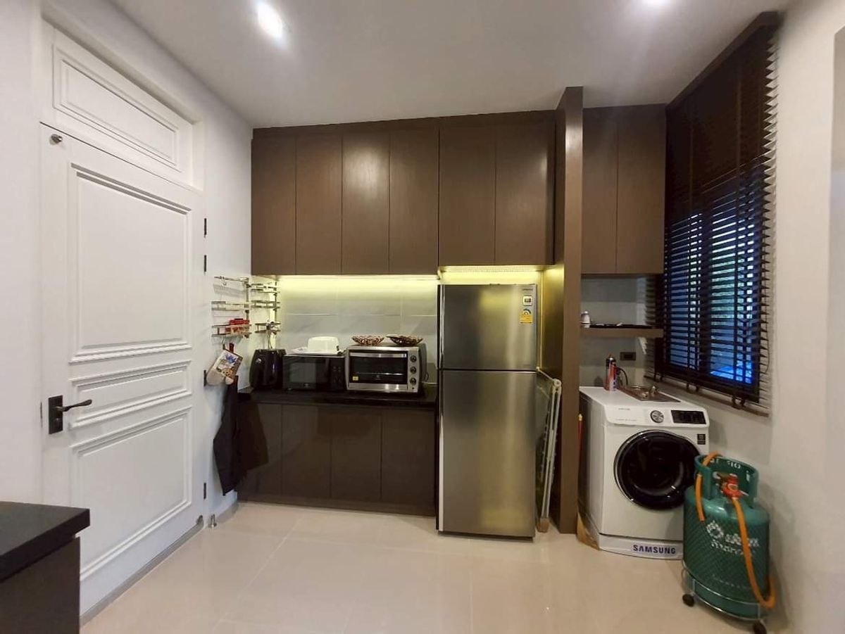 ขายบ้านปิ่นเกล้า จรัญสนิทวงศ์ : 🌟The Grand ปิ่นเกล้า โซน Alpina บ้านขนาดใหญ่พิเศษ! ที่ดิน 112.2 ตร.ว. บิ้วอินครบ ใหม่แทบไม่เคยอยู่🌟