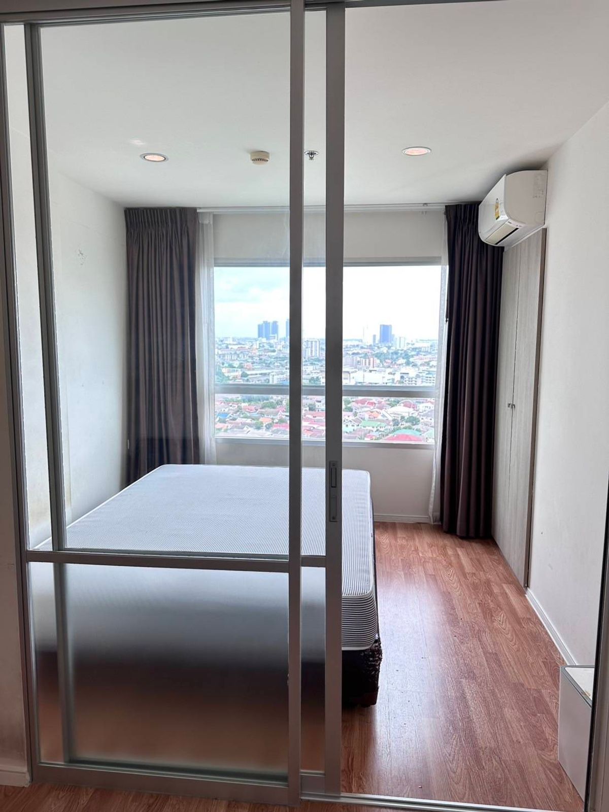 For RentCondoRama5, Ratchapruek, Bangkruai : 🥝🥝 (empty room) for rent, Lumpini Ville, Nakhon In -River View 🥝🥝, 22nd floor, size 26.5 sq.m.