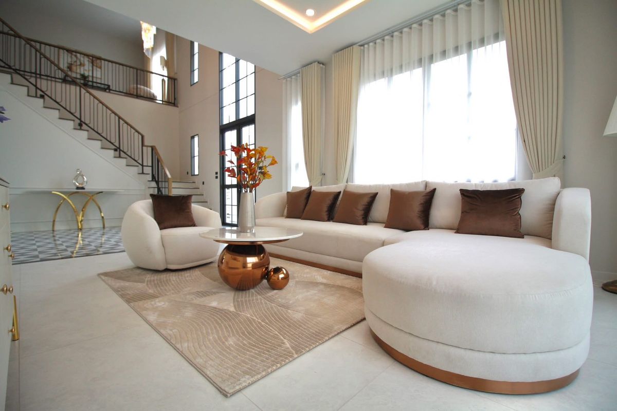 บ้านบางนา แบริ่ง ลาซาล : บ้านใหม่ไซส์ใหญ่สุด แต่งเสร็จพร้อมลากกระเป๋าเข้าอยู่ เศรษฐสิริ บางนา กม.10 (ในโครงการ Sansiri 10 East)