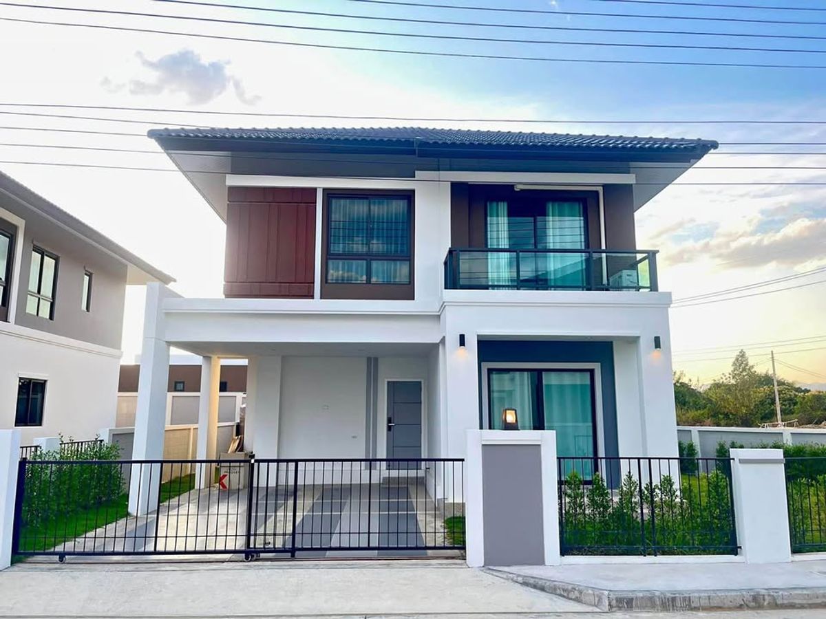 ให้เช่าบ้านเชียงใหม่ : ให้เช่าบ้านเดี่ยวสองชั้น  4 ห้องนอน 3 ห้องน้ำ 1  ห้องครัว