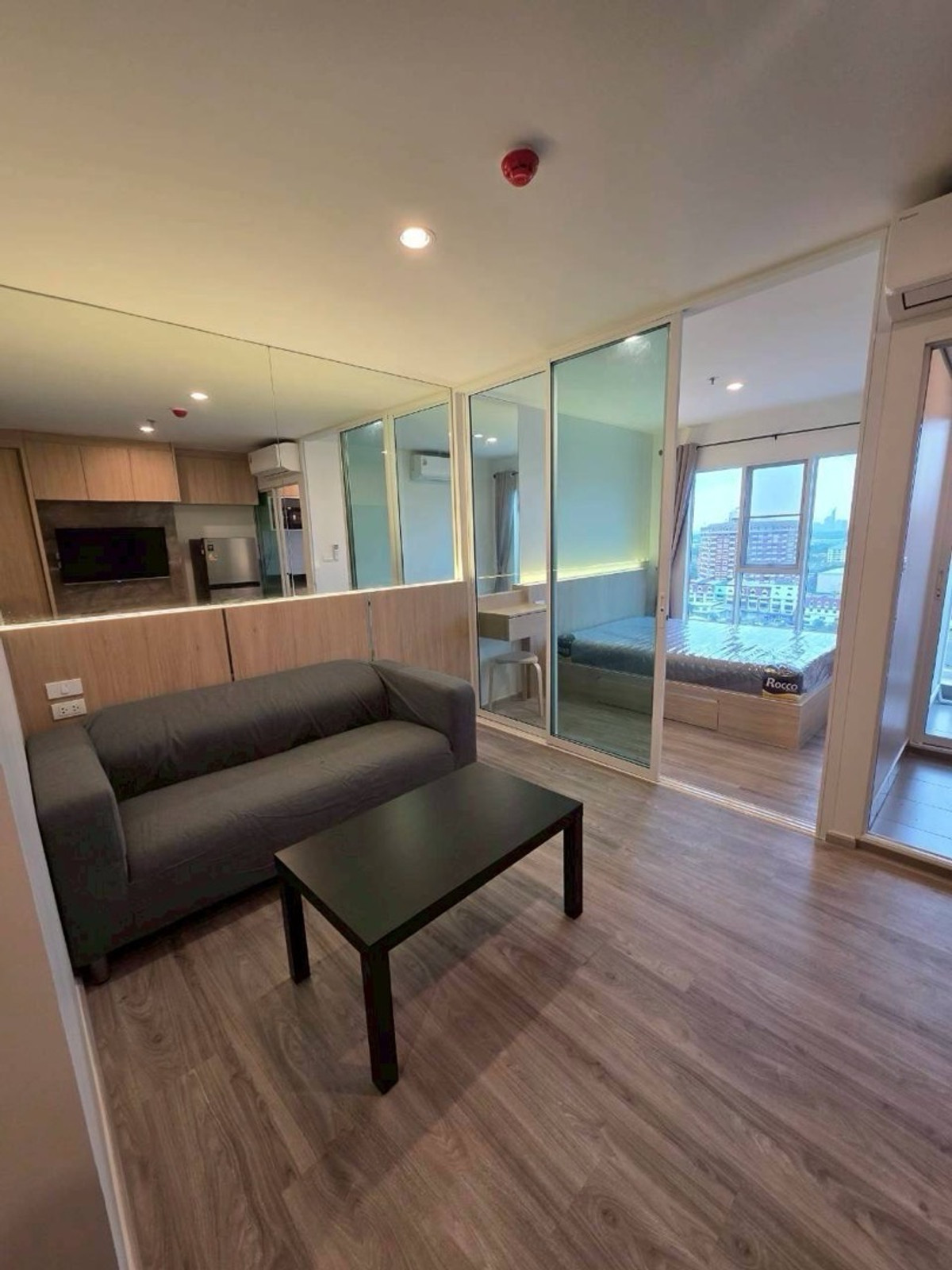 ให้เช่าคอนโดบางนา แบริ่ง ลาซาล : 11,000/ด รีเจ้นท์โฮม บางนา ห้องใหม่เอี่ยม ห้องใหม่แกะกล่อง อาคาร A ชั้น 15 