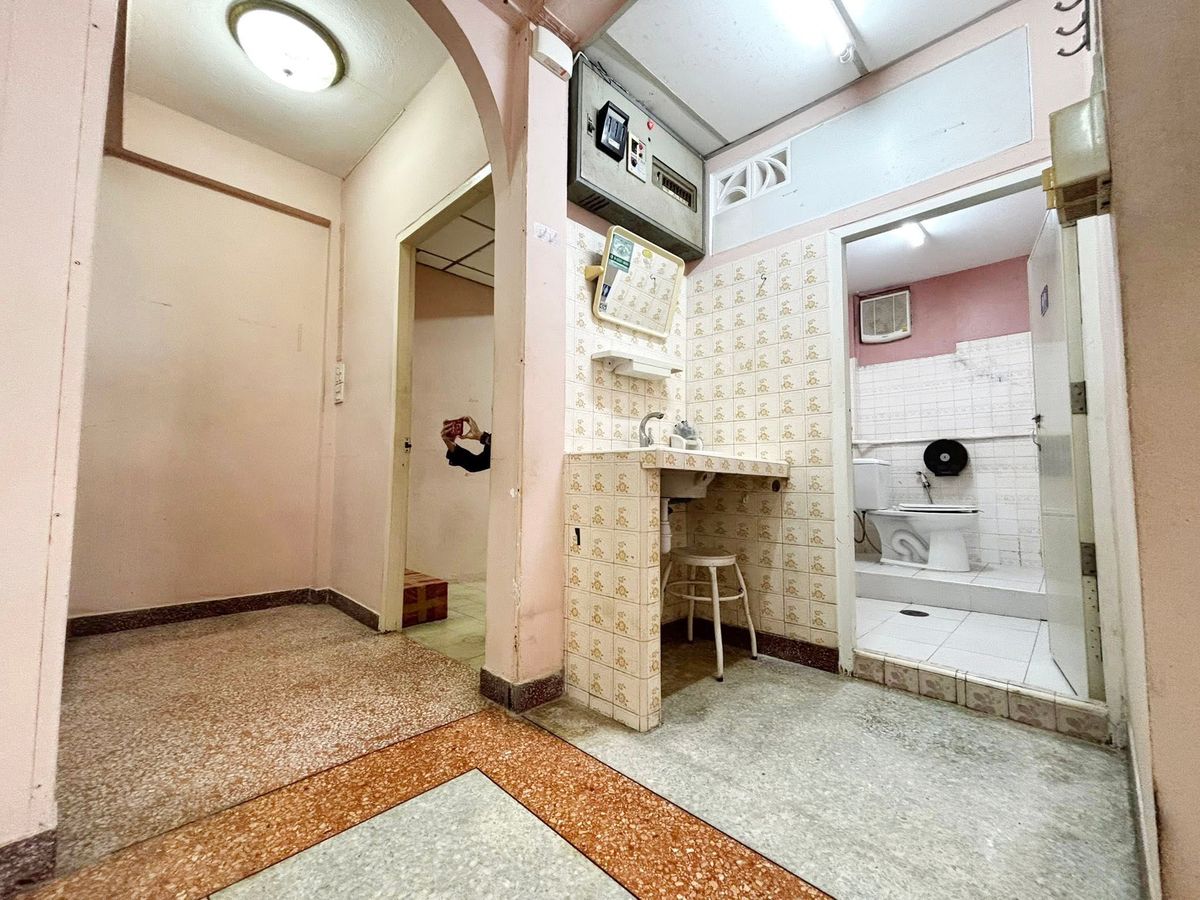 ขายบ้านสาทร นราธิวาส : บ้าน ซอยนนทรี 8 สาธุประดิษฐ์ บ้านสวย โครงสร้างดี อยู่เองก็ได้ ปล่อยเช่าก็ดี ราคาเจรจาได้