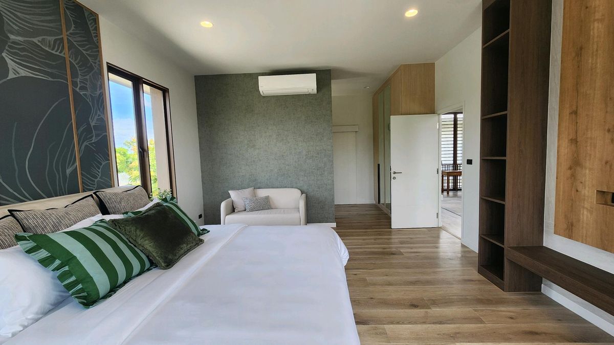 ให้เช่าบ้านพัฒนาการ ศรีนครินทร์ : Burasiri Krungthepkreetha | ให้เช่าบ้านเดี่ยวหลังมุม 4 ห้องนอน 2 ที่จอดรถ หน้ากว้าง แต่งสไตล์ Japandi สะอาดสะอ้าน น่าอยู่