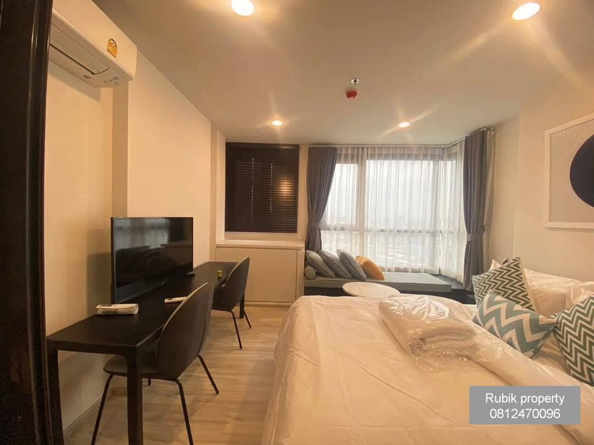For RentCondoRatchadapisek, Huaikwang, Suttisan : ✨ For Rent: XT Huaykwang - Fully Furnished Condo, Prime Location Near MRT! (RB963)