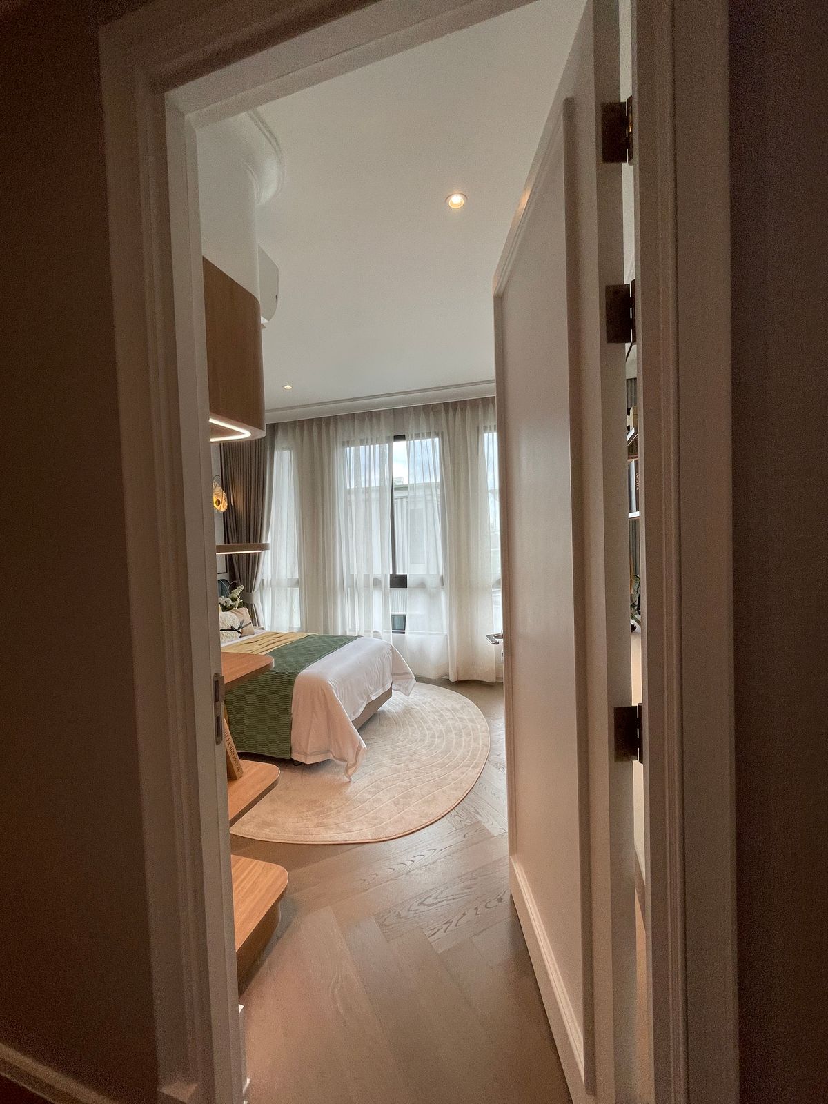 For SaleHouseSukhumvit, Asoke, Thonglor : [RARE ITEM] Luxurious corner mansion Lavista Ekkamai 10 | 429 sq m. Superior life in the heart of Ekkamai—fully decorated. Ready to move in!