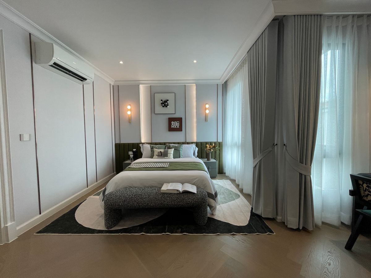 For SaleHouseSukhumvit, Asoke, Thonglor : [RARE ITEM] Luxurious corner mansion Lavista Ekkamai 10 | 429 sq m. Superior life in the heart of Ekkamai—fully decorated. Ready to move in!