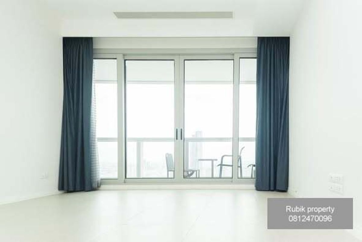 For SaleCondoWongwianyai, Charoennakor : 🌟 Quick sale! The River Condo Charoen Nakhon, Floor 57, Chao Phraya River View 🌟 Large room - Special price - million views