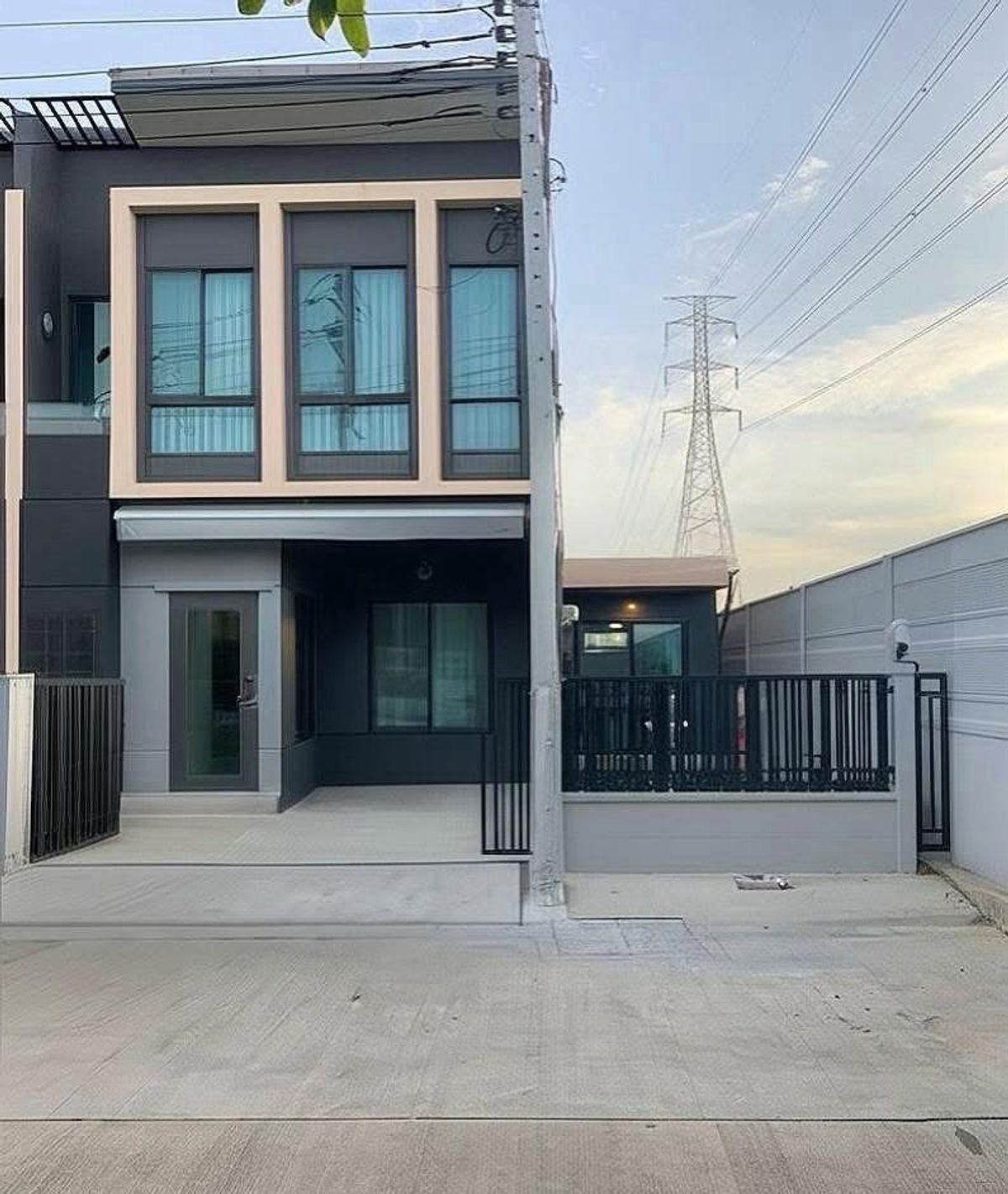 ให้เช่าทาวน์โฮมสมุทรปราการ สำโรง : ✅Rent✅ พลีโน่ สุขุมวิท-บางนา🔥3 beds🔥good price