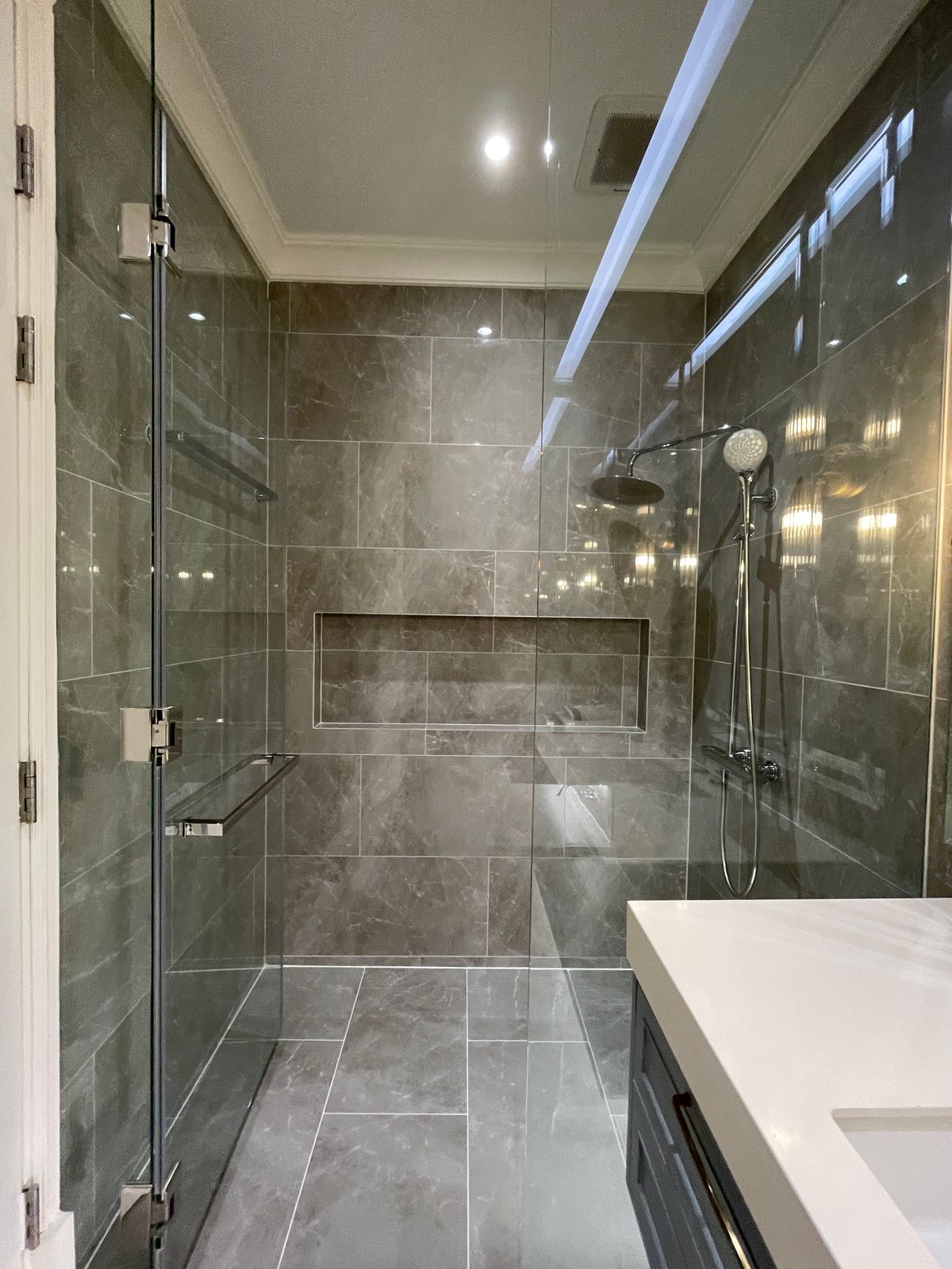 For SaleHouseSukhumvit, Asoke, Thonglor : [RARE ITEM] Luxurious corner mansion Lavista Ekkamai 10 | 429 sq m. Superior life in the heart of Ekkamai—fully decorated. Ready to move in!