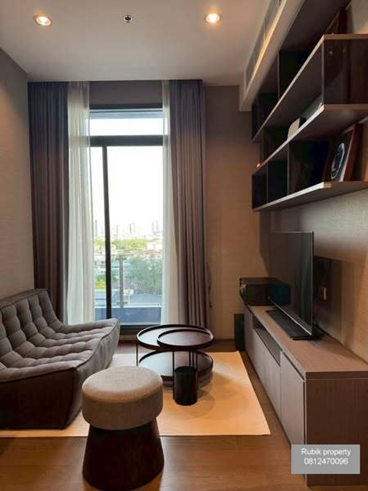ให้เช่าคอนโดสาทร นราธิวาส : ให้เช่า The Diplomat Sathorn – คอนโดหรูใจกลางสาทร ติด BTS สุรศักดิ์ เพียงก้าวเดียว! (RB953)