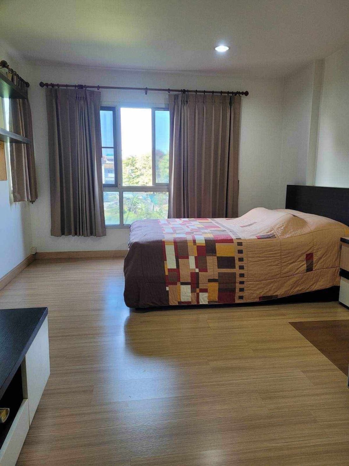ขายคอนโดเสรีไทย-นิด้า : (18055) Milestone Condominium
