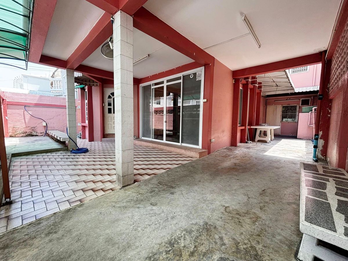 ขายบ้านสาทร นราธิวาส : บ้าน ซอยนนทรี 8 สาธุประดิษฐ์ บ้านสวย โครงสร้างดี อยู่เองก็ได้ ปล่อยเช่าก็ดี ราคาเจรจาได้