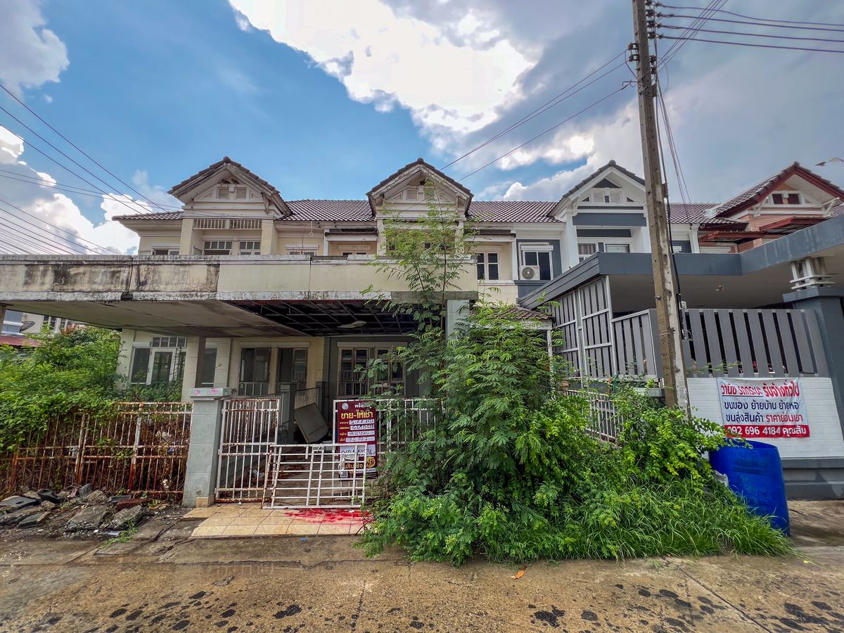 ขายทาวน์โฮมปทุมธานี รังสิต ธรรมศาสตร์ : CIMB 0180 : บ้านปิยวรารมย์