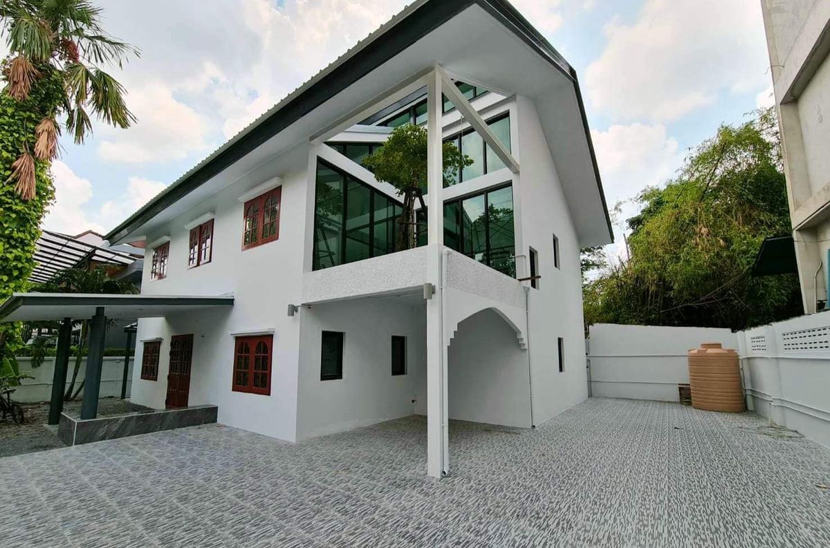 For RentHouseChokchai 4, Ladprao 71, Ladprao 48, : For Rent house/ home office, Lat Phrao Chokchai 4, Ladprao, Wang Hin, Central Eastville Home Office, registered the company.
