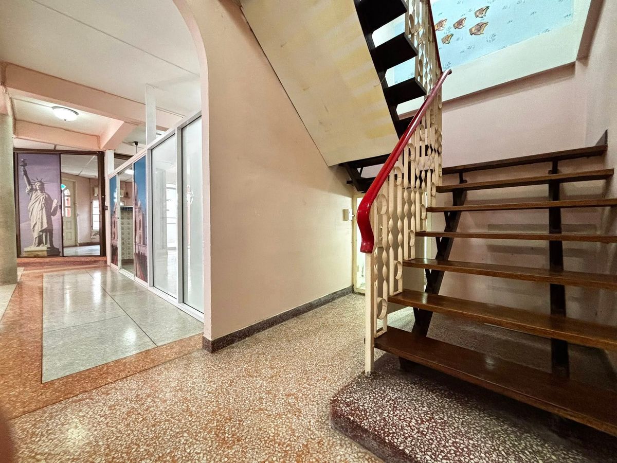 ขายบ้านสาทร นราธิวาส : บ้าน ซอยนนทรี 8 สาธุประดิษฐ์ บ้านสวย โครงสร้างดี อยู่เองก็ได้ ปล่อยเช่าก็ดี ราคาเจรจาได้