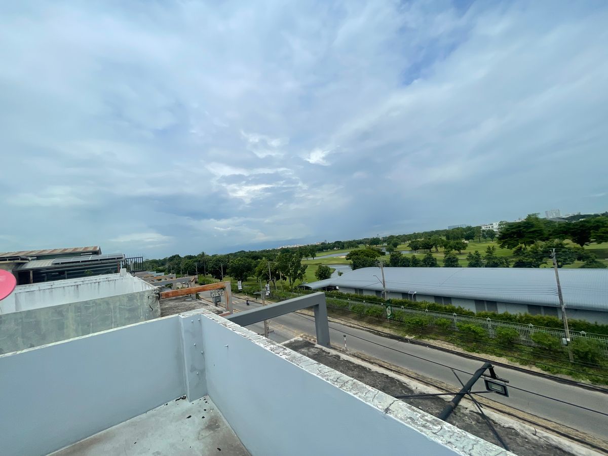 ขายที่ดินนวมินทร์ รามอินทรา : ตึกแถวทำเลทอง ตรงข้ามสนามกอล์ฟปัญญารามอินทรา รายล้อมด้วยบ้านหรูโครงการใหญ่ และลูกค้ากำลังซื้อสูง ทำเ