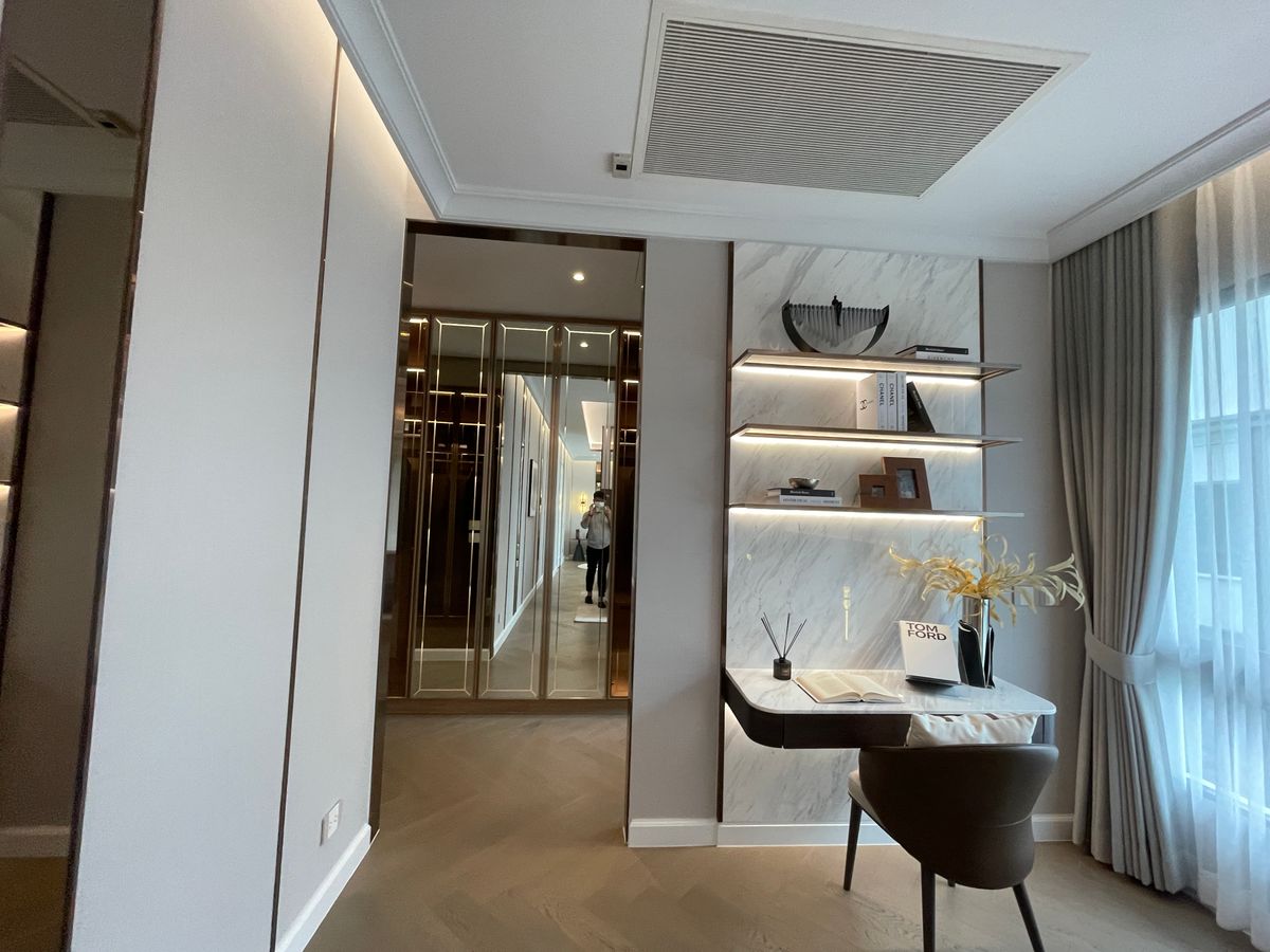 For SaleHouseSukhumvit, Asoke, Thonglor : [RARE ITEM] Luxurious corner mansion Lavista Ekkamai 10 | 429 sq m. Superior life in the heart of Ekkamai—fully decorated. Ready to move in!