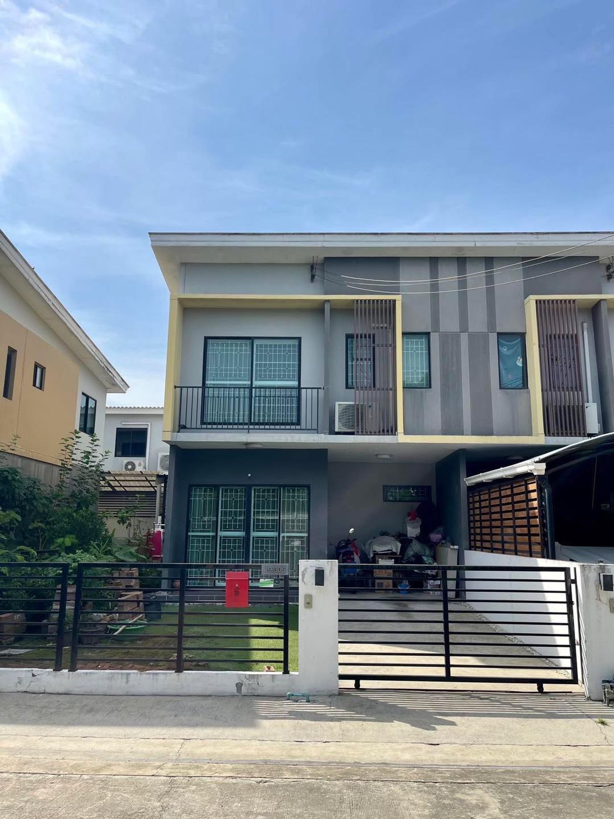 For SaleTownhomeNawamin, Ramindra : Townhome for sale, The Connect Village 28 Watcharapol-Permsin Sai Mai