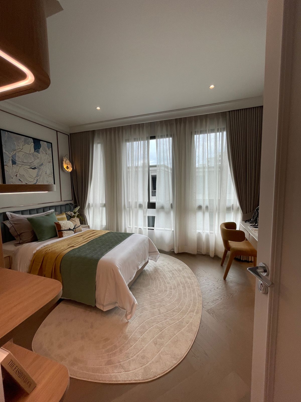 For SaleHouseSukhumvit, Asoke, Thonglor : [RARE ITEM] Luxurious corner mansion Lavista Ekkamai 10 | 429 sq m. Superior life in the heart of Ekkamai—fully decorated. Ready to move in!