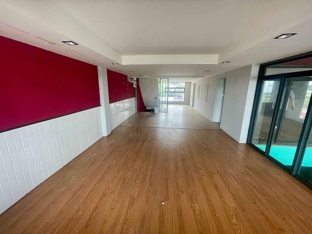 ขายที่ดินนวมินทร์ รามอินทรา : ตึกแถวทำเลทอง ตรงข้ามสนามกอล์ฟปัญญารามอินทรา รายล้อมด้วยบ้านหรูโครงการใหญ่ และลูกค้ากำลังซื้อสูง ทำเ