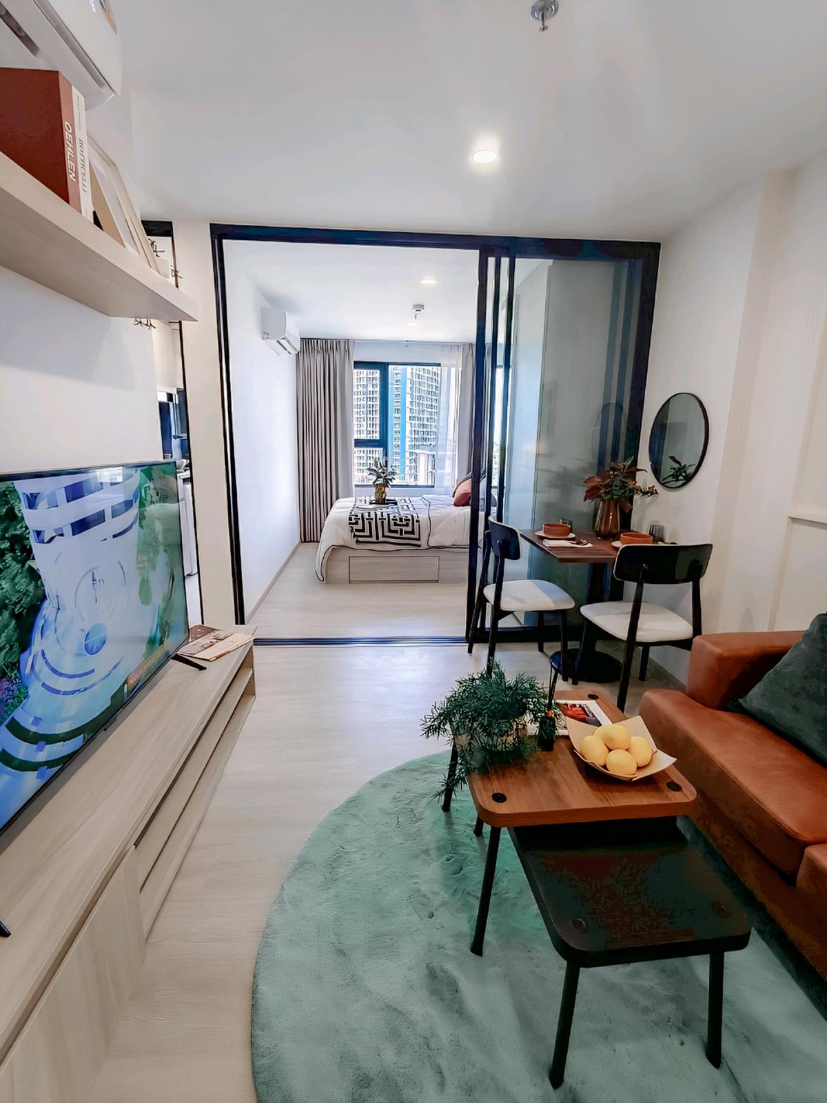 For SaleCondoSamut Prakan,Samrong : New condo with BTS 0 meters, raising animals, Origin Plug & Amp; Play E22 Station. Today, receive an additional 50,000 baht discount.
