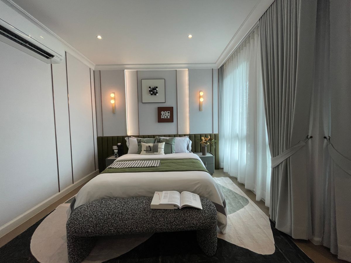 For SaleHouseSukhumvit, Asoke, Thonglor : [RARE ITEM] Luxurious corner mansion Lavista Ekkamai 10 | 429 sq m. Superior life in the heart of Ekkamai—fully decorated. Ready to move in!