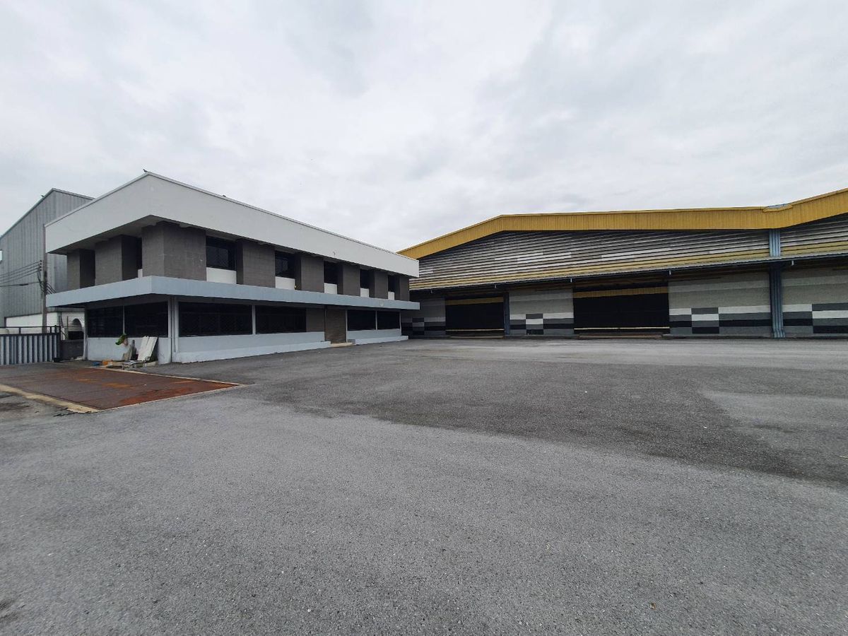 ให้เช่าโรงงานสมุทรปราการ สำโรง : ให้เช่าโกดังพร้อมสำนักงาน สำโรง-สำโรงใต้ ถนนปู่เจ้าสมิงพราย พื้นที่สีม่วง 10,500 ตร.ม. (รหัสทรัพย์ W8-01025)