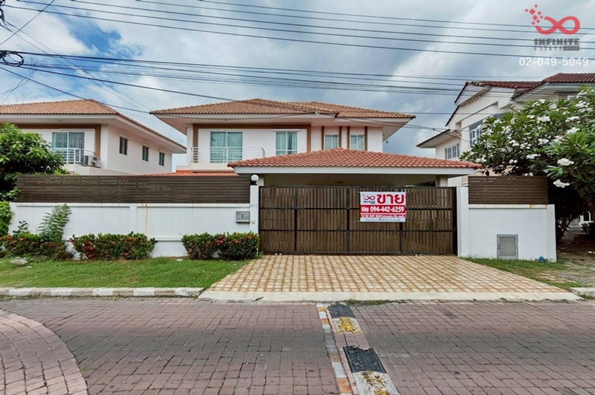 For SaleHouseNawamin, Ramindra : 2 storey detached house for sale, Buri Rom-Safari Village Liab Khlong Ton Rd., The project is ready.