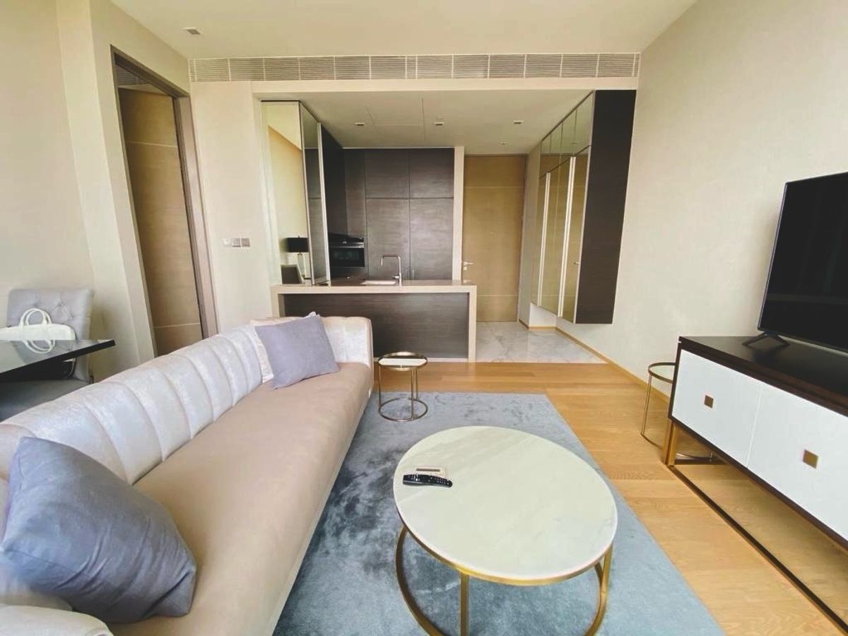 ให้เช่าคอนโดสีลม ศาลาแดง บางรัก : 📣📣For rent Saladaeng One 
✅ Room available to move in July 16th