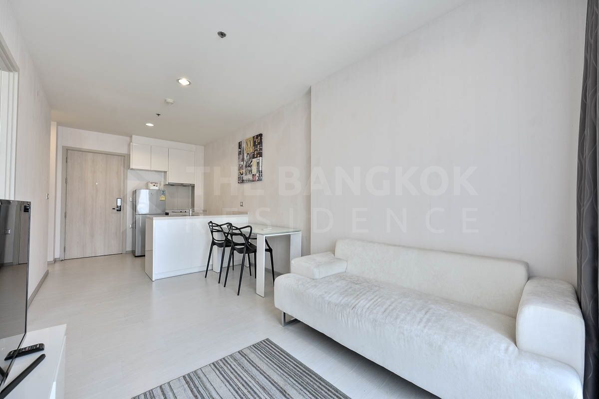 ขายคอนโดสุขุมวิท อโศก ทองหล่อ : 🎉ราคาดีแบบนี้ หาไม่ได้อีกแล้ว! Rhythm Sukhumvit 42 ใกล้ BTS เอกมัย