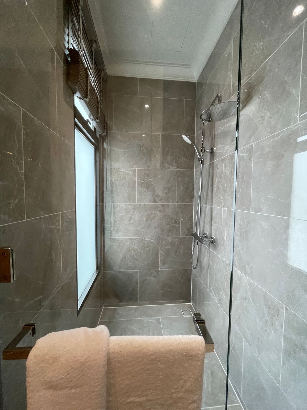 For SaleHouseSukhumvit, Asoke, Thonglor : [RARE ITEM] Luxurious corner mansion Lavista Ekkamai 10 | 429 sq m. Superior life in the heart of Ekkamai—fully decorated. Ready to move in!