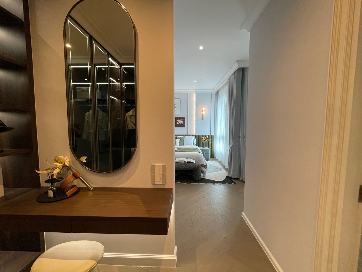 For SaleHouseSukhumvit, Asoke, Thonglor : [RARE ITEM] Luxurious corner mansion Lavista Ekkamai 10 | 429 sq m. Superior life in the heart of Ekkamai—fully decorated. Ready to move in!