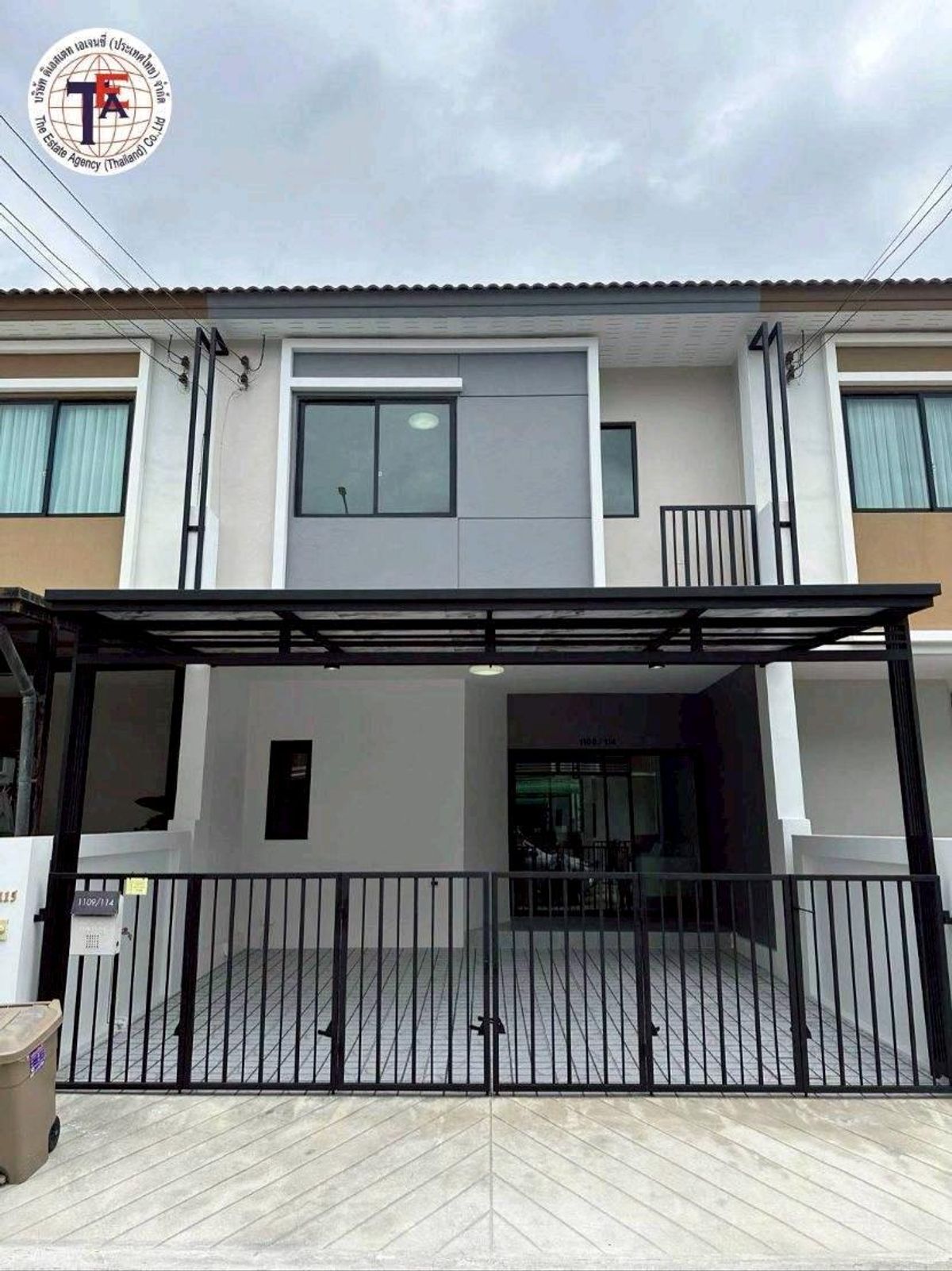 For SaleTownhomeLadkrabang, Suwannaphum Airport : 2 -storey townhouse for sale, The Fortune Lat Krabang Suvarnabhumi Village, Airport Link Expressway, Suvarnabhumi Airport, Thap Yao, Lat Krabang District Office Lat Krabang Hospital Military Technology University Suvarnabhumi flea market