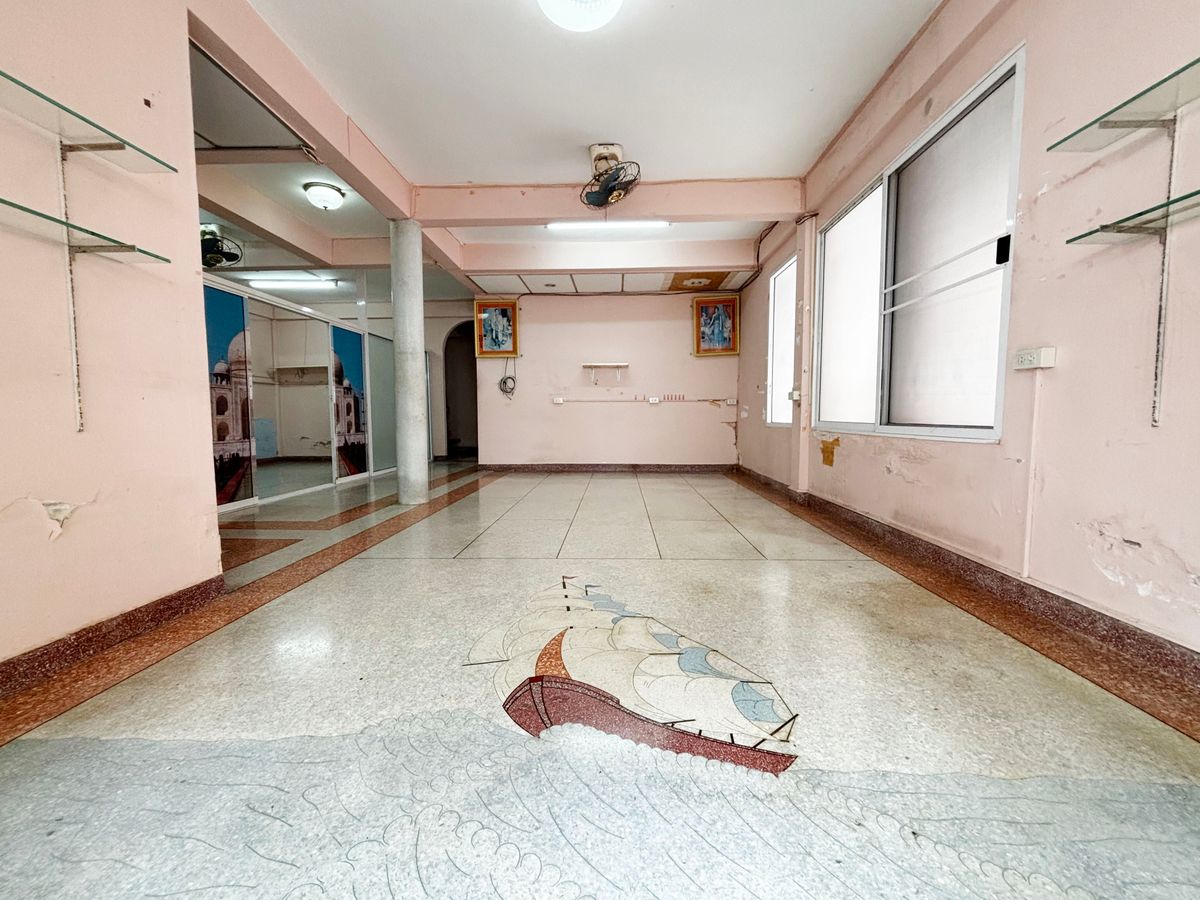 ขายบ้านสาทร นราธิวาส : บ้าน ซอยนนทรี 8 สาธุประดิษฐ์ บ้านสวย โครงสร้างดี อยู่เองก็ได้ ปล่อยเช่าก็ดี ราคาเจรจาได้