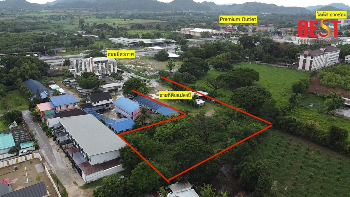 For SaleLandPak Chong KhaoYai : Sell ​​beautiful plot of land, Pak Chong Khao Yai, on the main road near Lotus Pak Chong
