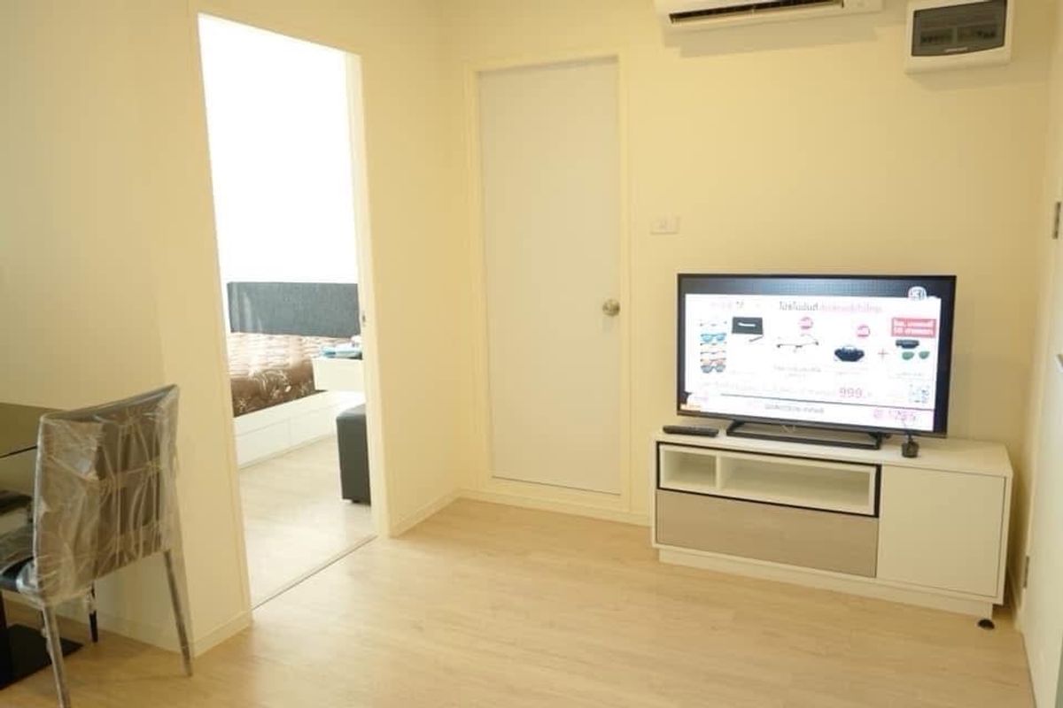 ให้เช่าคอนโดลาดกระบัง สุวรรณภูมิ : ปล่อยเช่า คอนโด i condo green space sukhumvit 77 ลาดกระบัง 
เฟส 2 ตึก A ชั้น 5 
1ห้องนอน 1ห้องน้ำ 1ห้องครัว 1ห้องรับแขก 1ระเบียง ขนาดห้อง  29.5 ตรม. ✅ห้องวิว สระว่ายน้ำ

✅เช่าเดืนละ 11,000/เดือน
ค่าเช่าล่วงหน้า 1เดือน +ประกัน2เดือน 

☎️สนใจโทร 0649909462 