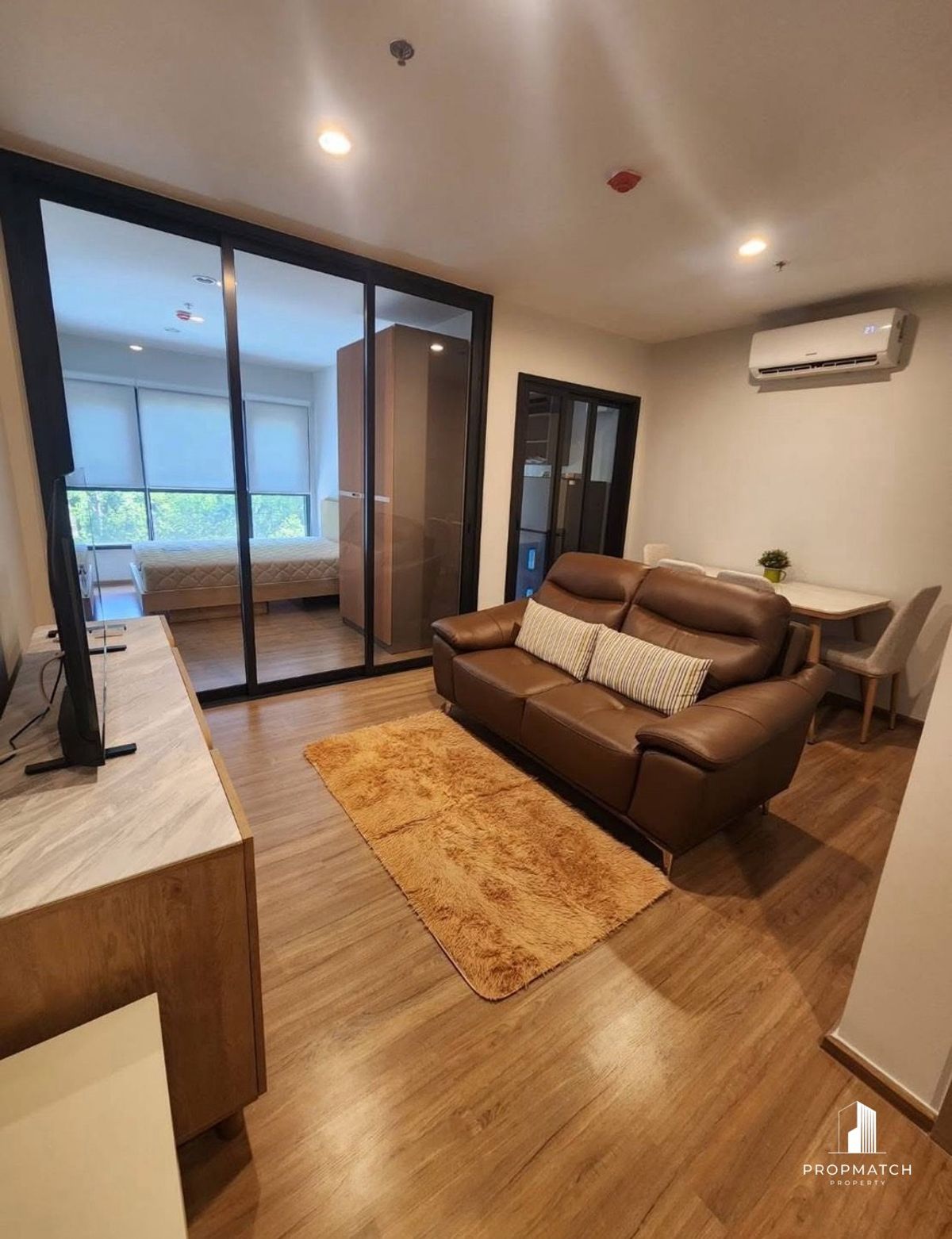 ให้เช่าคอนโดลาดพร้าว เซ็นทรัลลาดพร้าว : ✨Flash Deal ✨The Line Vibe (1Bed1Bath37.50SQM.) แต่งครบพร้อมอยู่ !! เพียง  16,500 บาทต่อเดือน Tel.0981315848 @propmatch