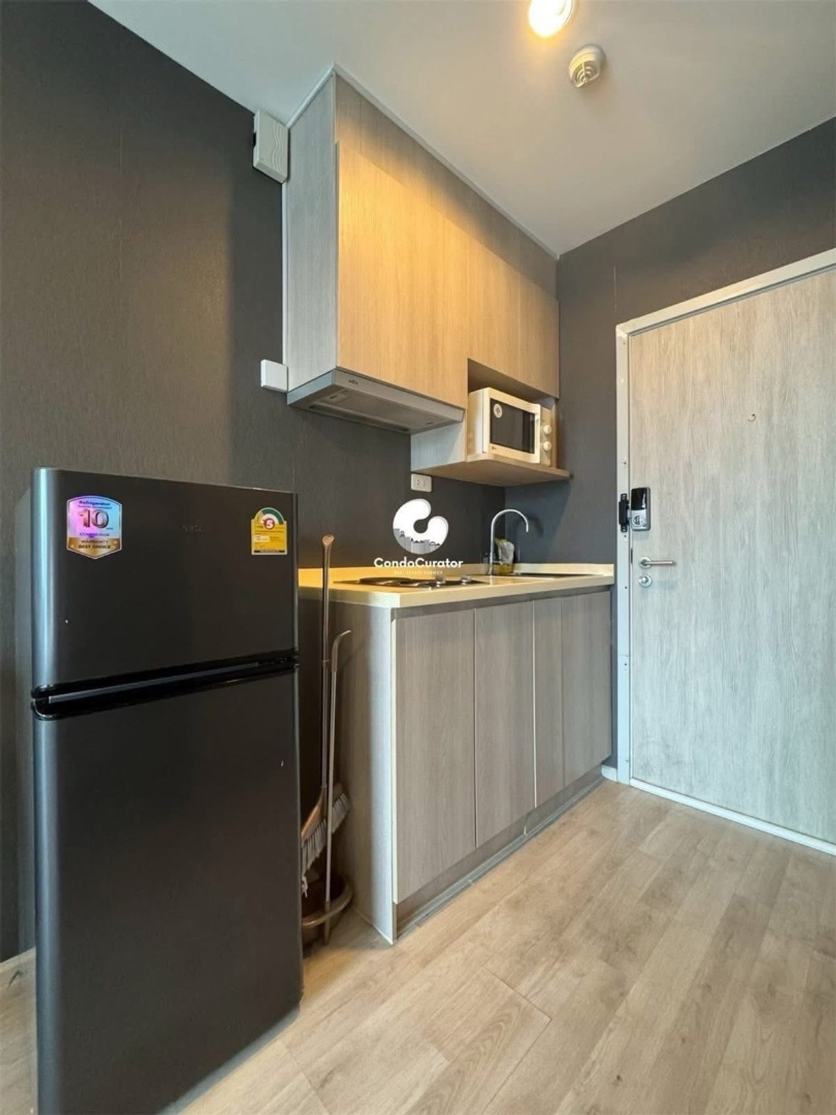 ให้เช่าคอนโดปิ่นเกล้า จรัญสนิทวงศ์ : @condocurator 📍ให้เช่า IDEO Mobi Charan - Interchange เฟอร์นิเจอร์ครบ [PM1080]