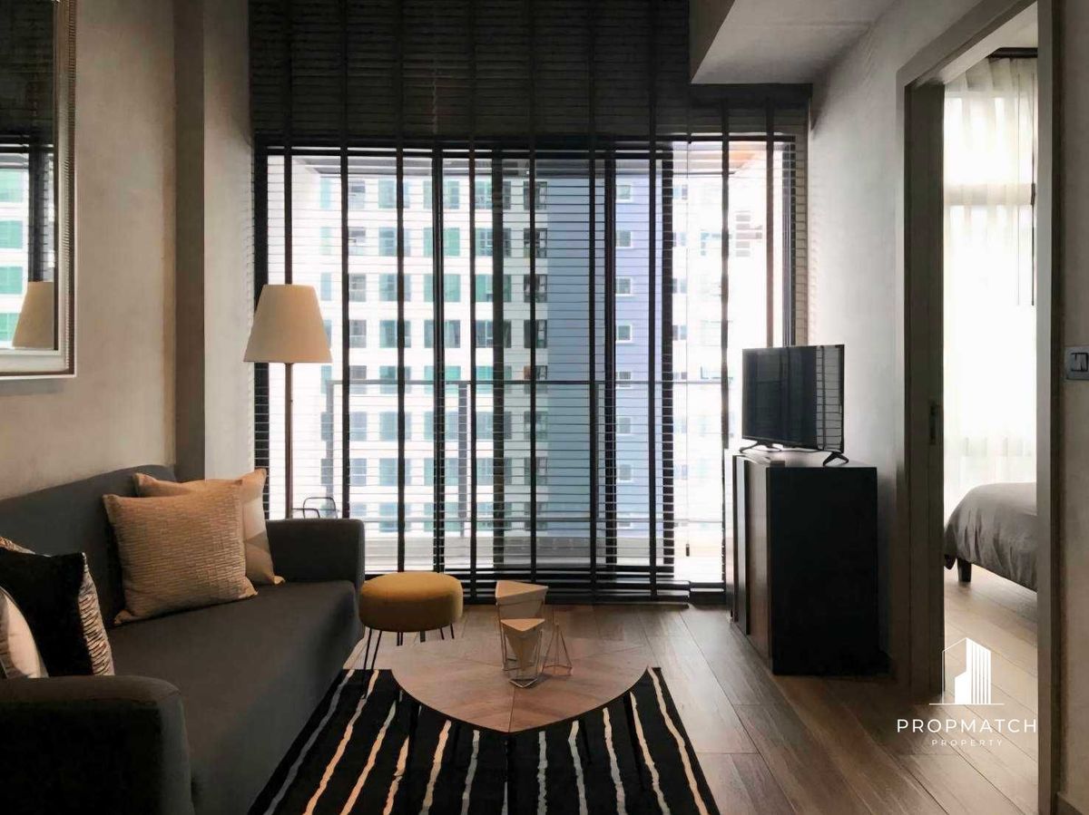For RentCondoSukhumvit, Asoke, Thonglor : ✨flash deal ✨The Lofts Asoke (1Bed 1Bath 35SQM.) Completely decorated !! Only 28,000 baht per month Tel.0981315848 @PropMatch