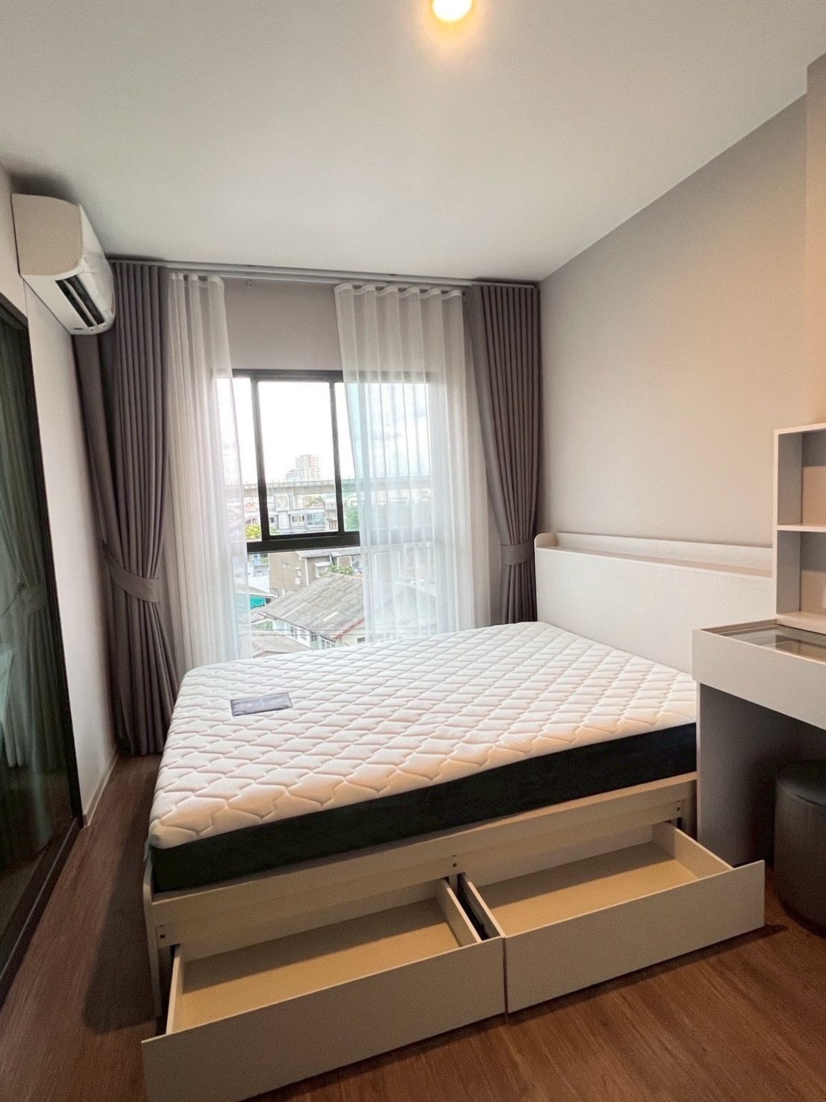 ให้เช่าคอนโดปิ่นเกล้า จรัญสนิทวงศ์ : 🏠condo low rise 8ชั้น🚆mrtสิรินธร200เมตร🚆  ให้เช่า ลุมพินี ซีเล็คเต็ด จรัญฯ65🔥